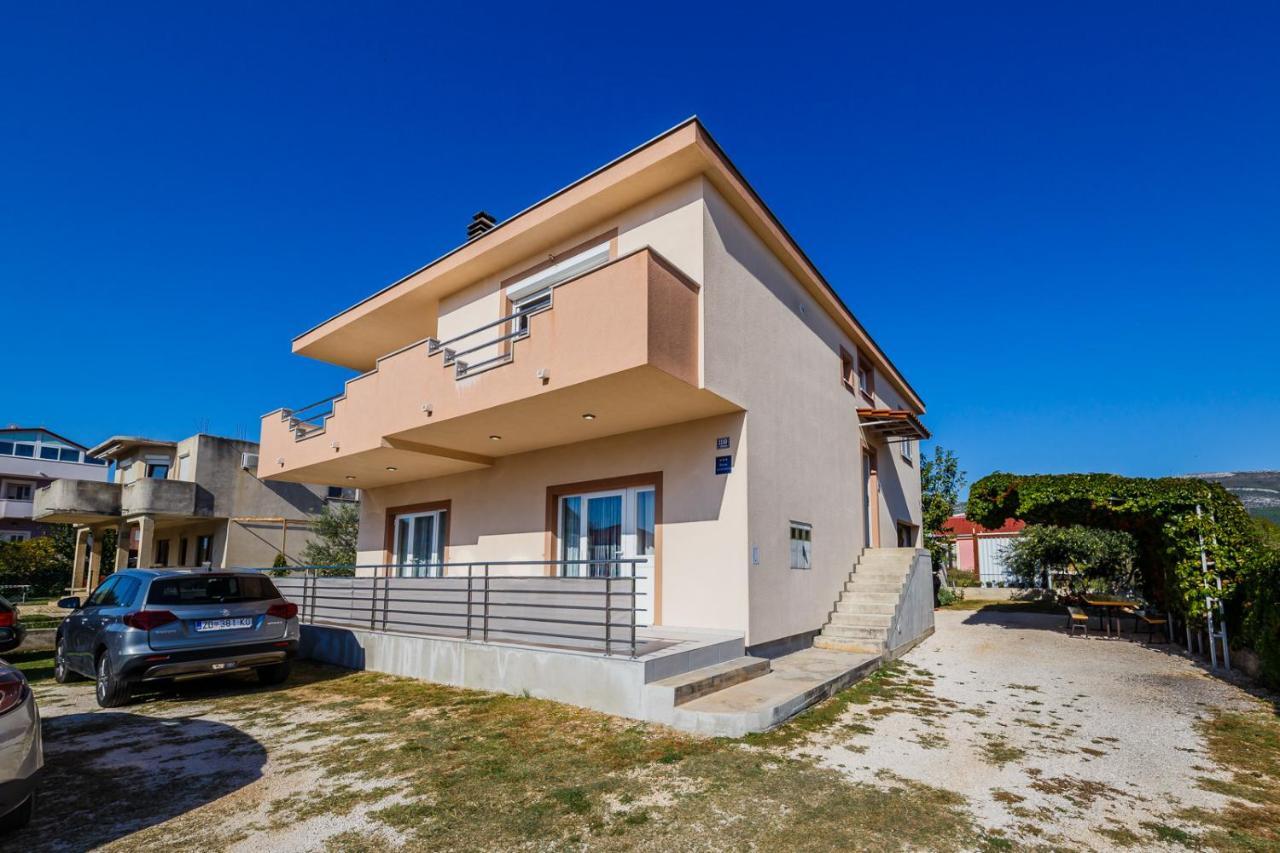 Lovely Apartments Kastela Exterior photo